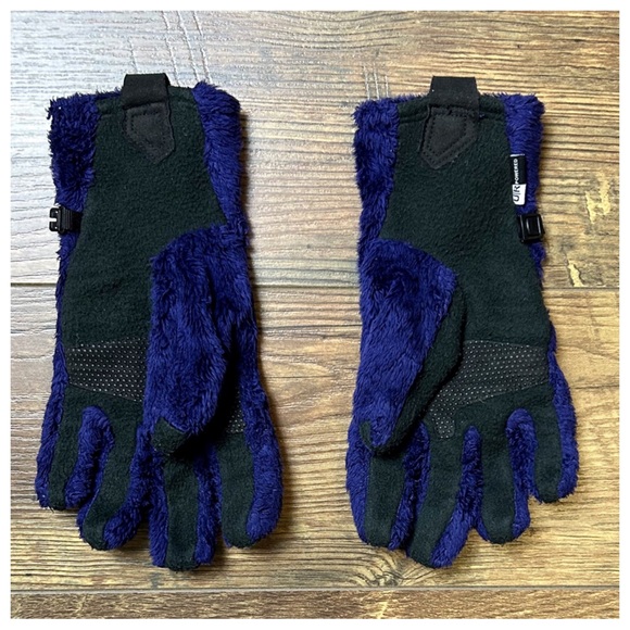 The North Face Denali Thermal Touchscreen Gloves - Picture 3 of 6